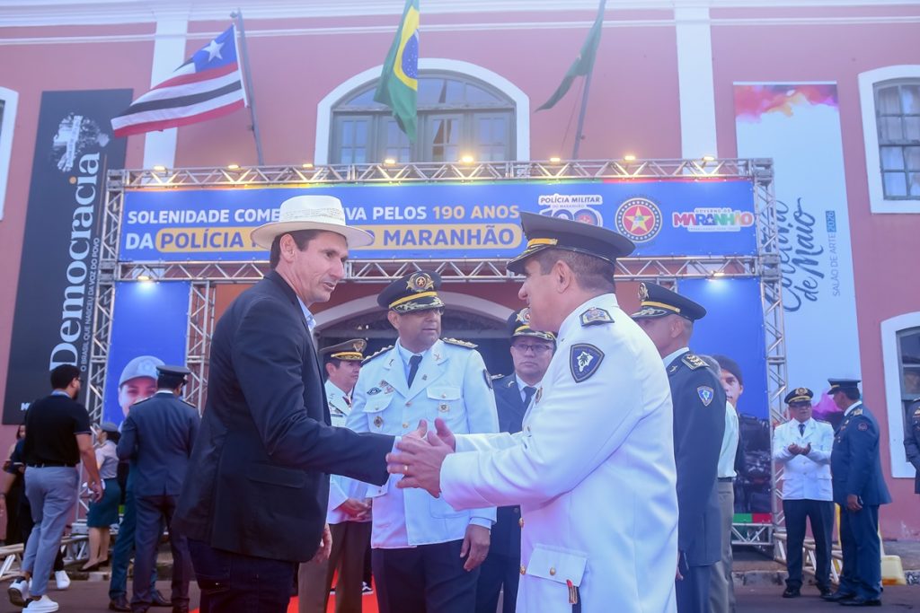 Prefeito de Coroatá, Edimar Vaqueiro, é condecorado com a Medalha Brigadeiro Falcão em São Luís